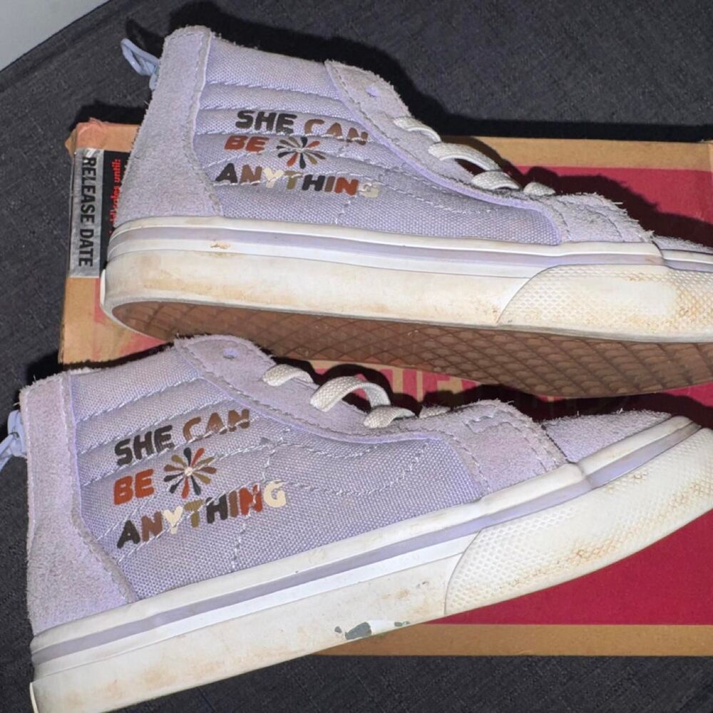 Kids Purple VANS /She Can Be Anything'- Size 8
